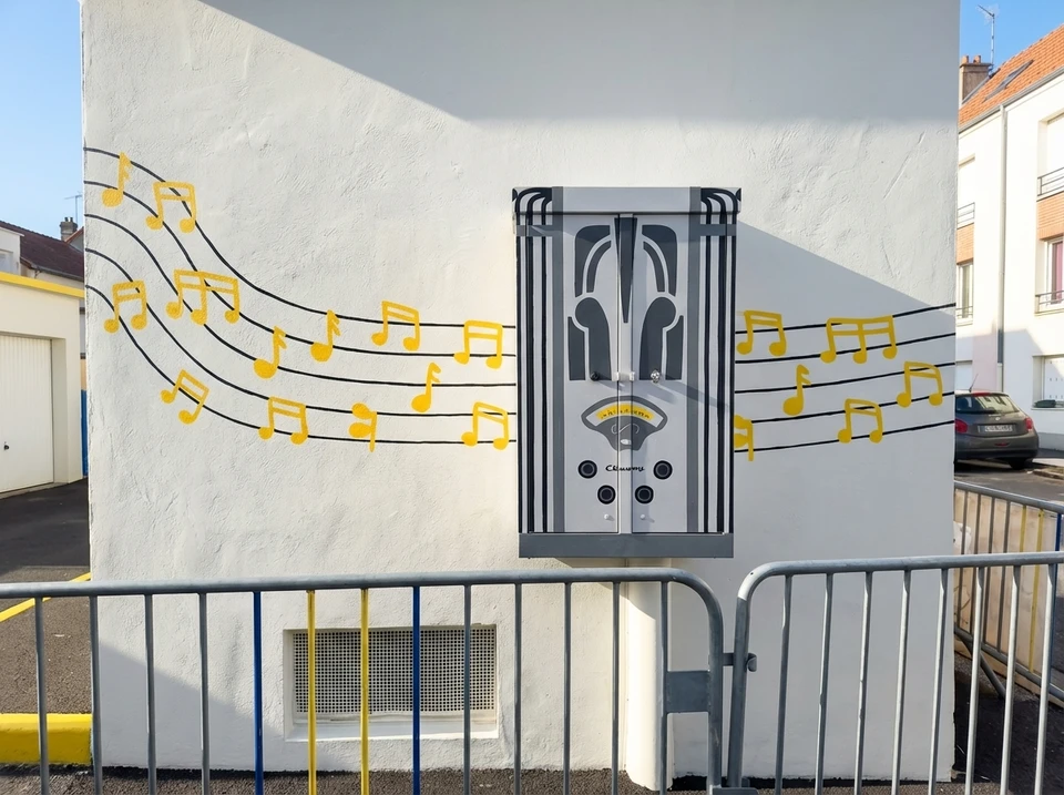 Maison résidentielle avec façade de couture moderne